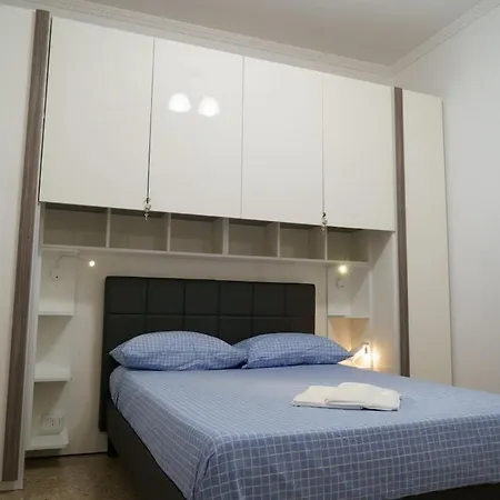 Apartment16 Lejlighed Rom